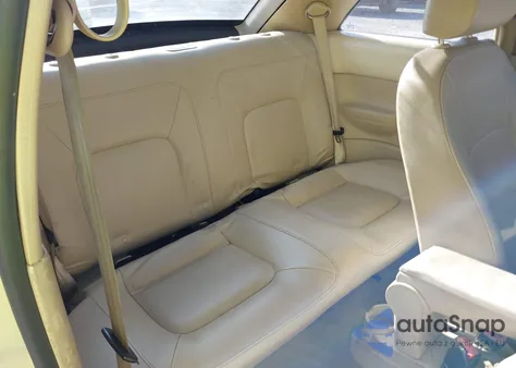 2007 Volkswagen New Beetle 2.5 из США, поврежденный, VIN 3VWRW31C57M521929